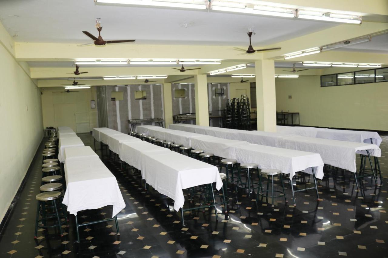 Hotel Siva Sakthi Tiruvannámalaj Kültér fotó