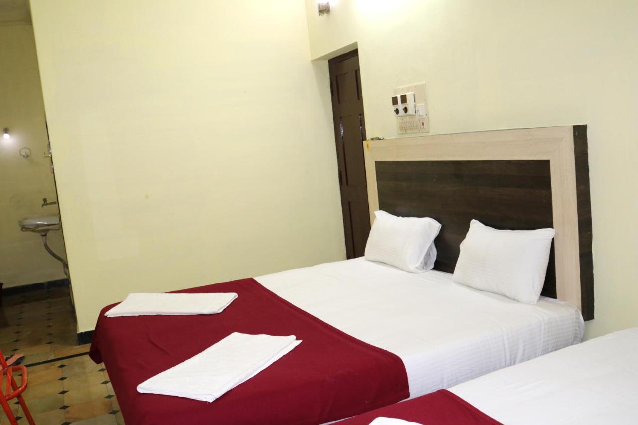 Hotel Siva Sakthi Tiruvannámalaj Kültér fotó
