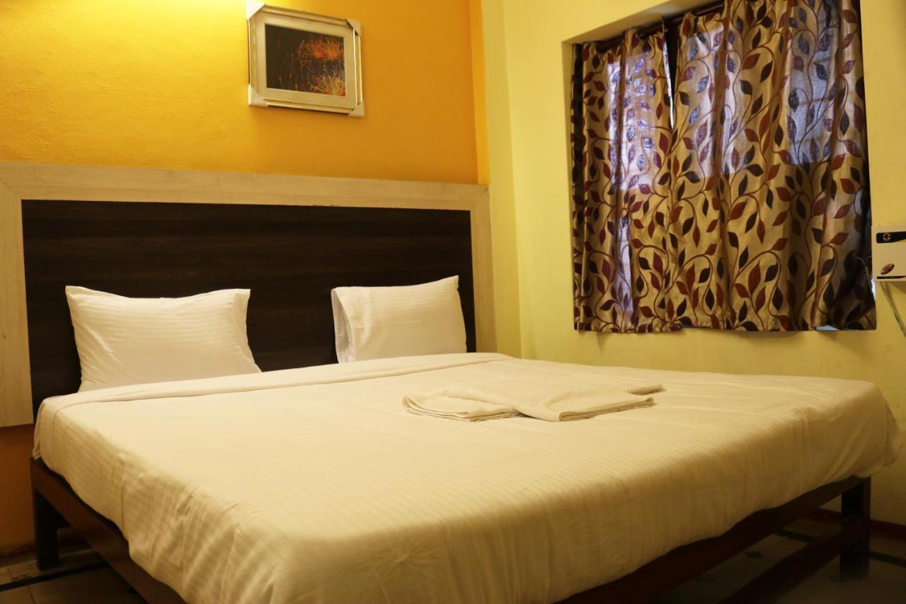 Hotel Siva Sakthi Tiruvannámalaj Kültér fotó