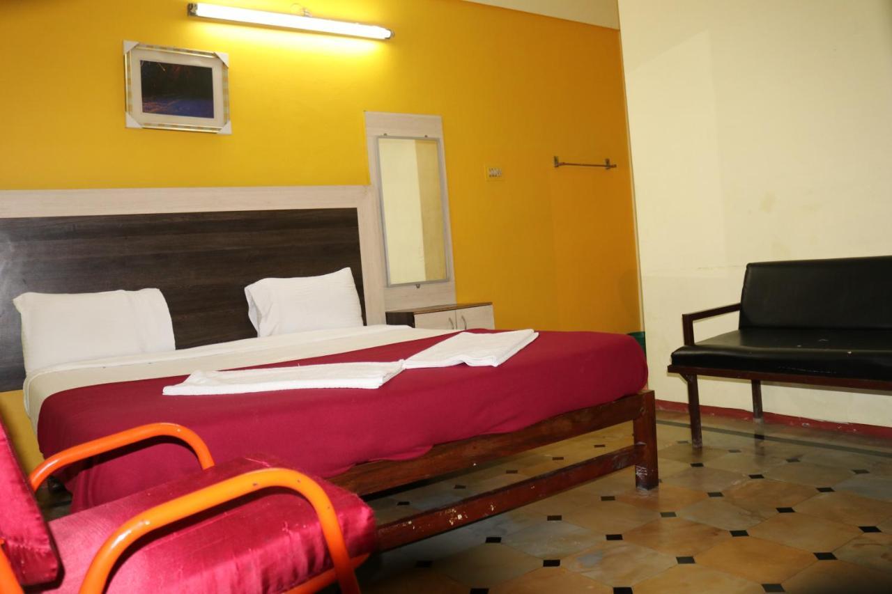 Hotel Siva Sakthi Tiruvannámalaj Kültér fotó