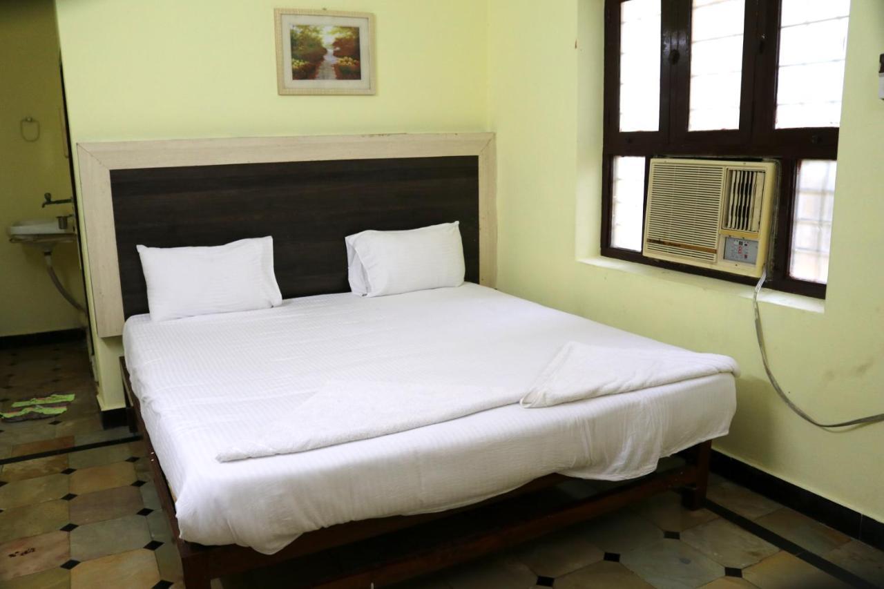 Hotel Siva Sakthi Tiruvannámalaj Kültér fotó