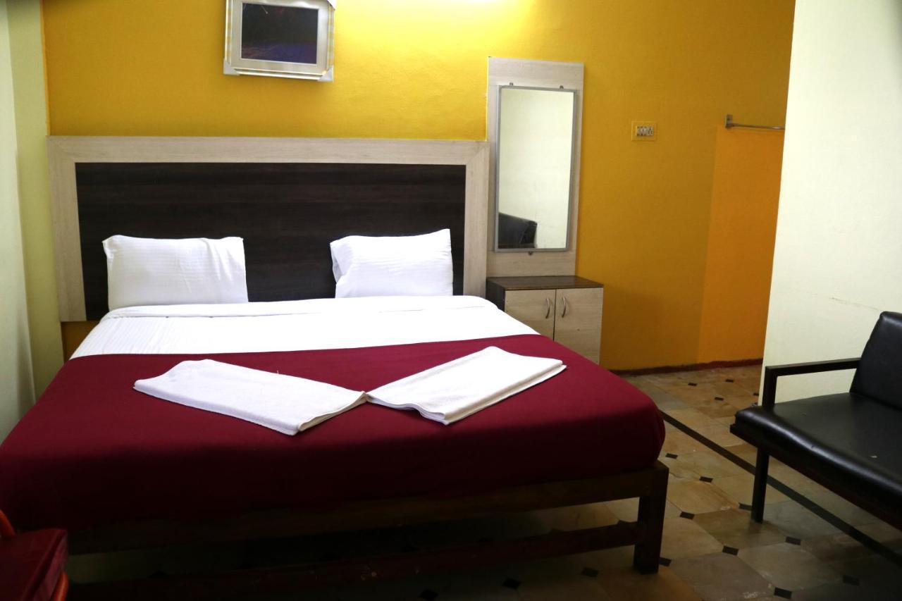 Hotel Siva Sakthi Tiruvannámalaj Kültér fotó