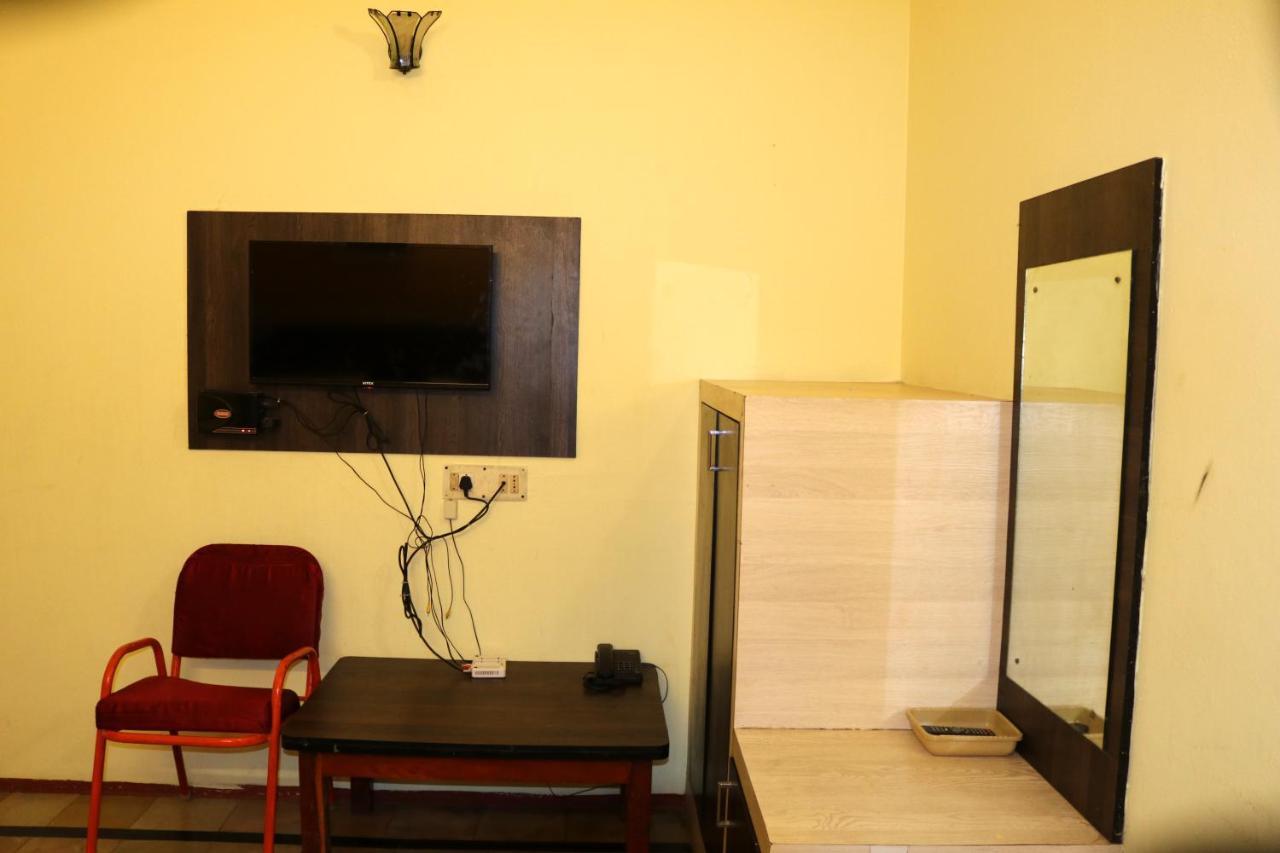 Hotel Siva Sakthi Tiruvannámalaj Kültér fotó