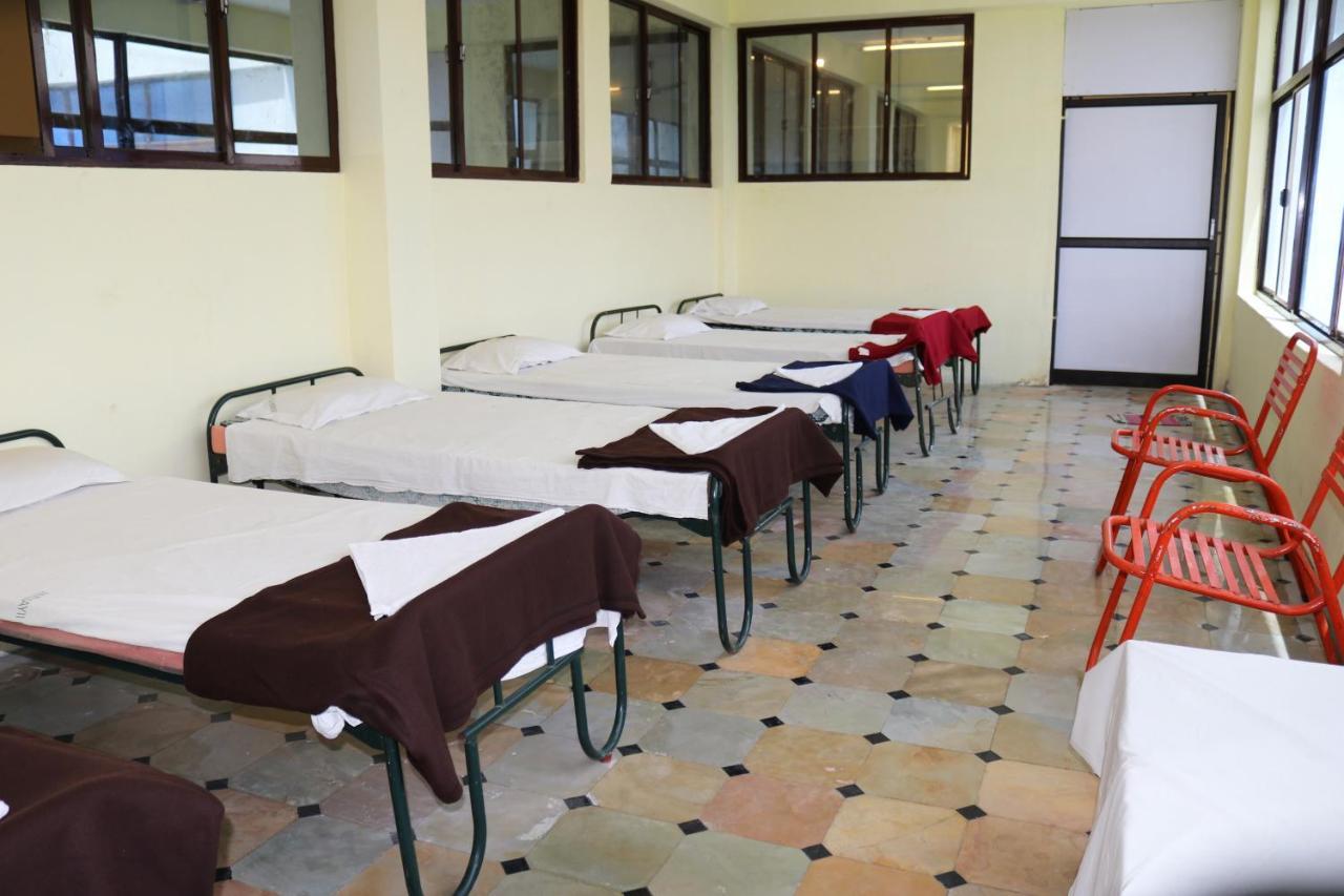 Hotel Siva Sakthi Tiruvannámalaj Kültér fotó