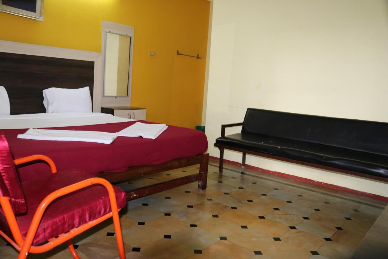 Hotel Siva Sakthi Tiruvannámalaj Kültér fotó