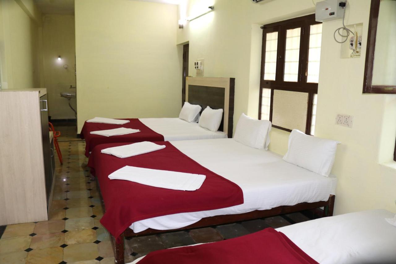 Hotel Siva Sakthi Tiruvannámalaj Kültér fotó