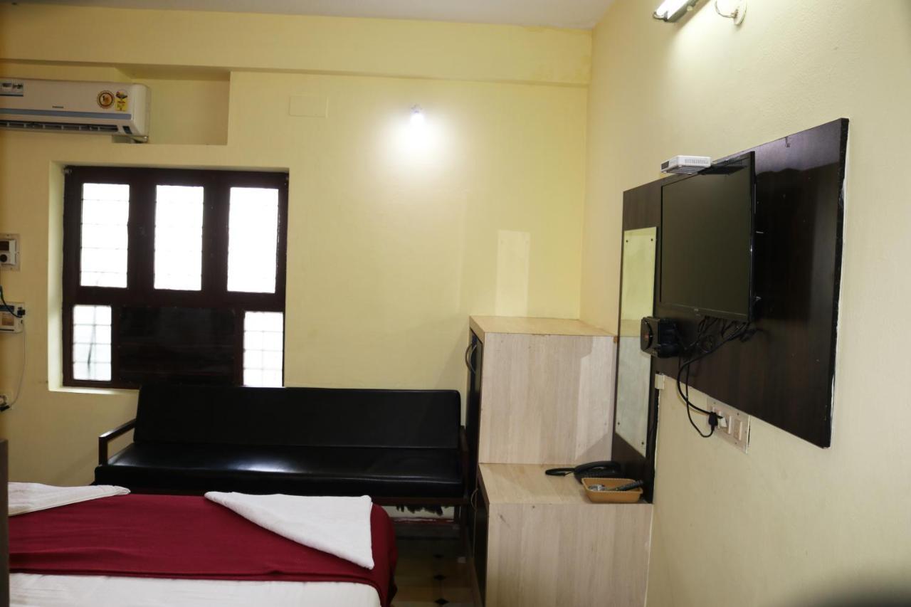 Hotel Siva Sakthi Tiruvannámalaj Kültér fotó