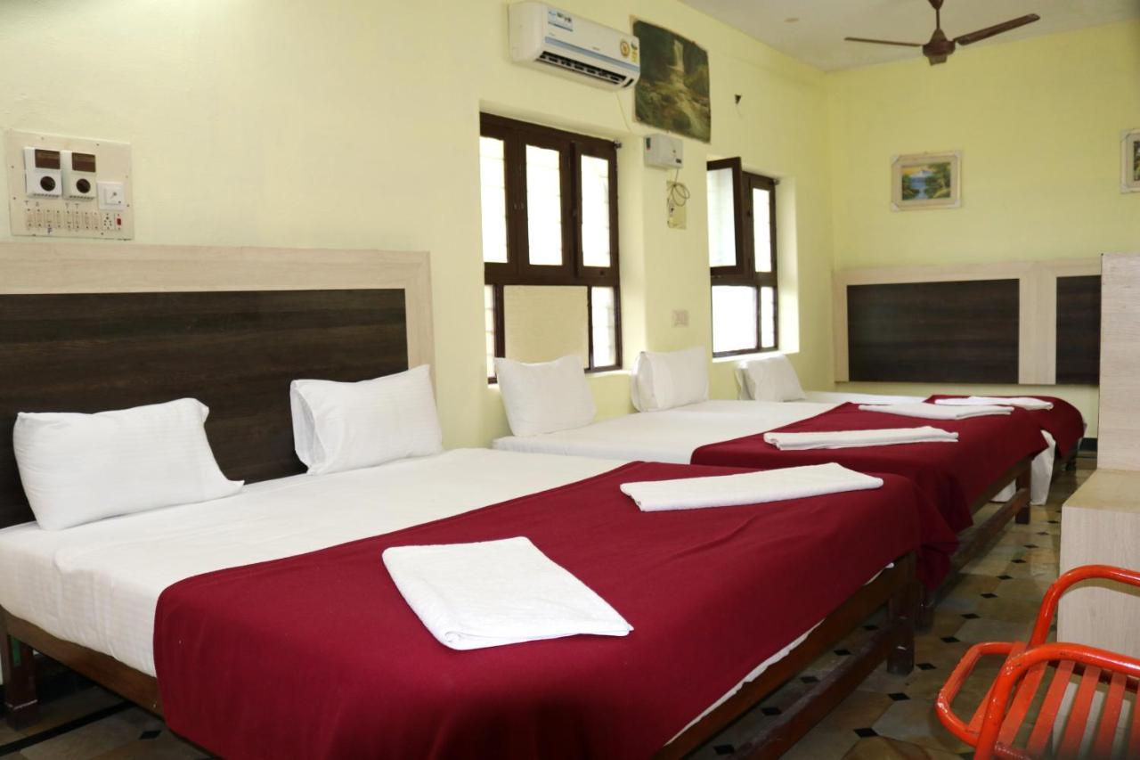 Hotel Siva Sakthi Tiruvannámalaj Kültér fotó