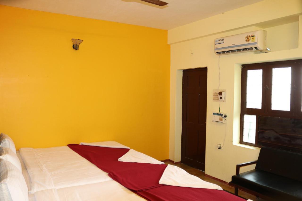 Hotel Siva Sakthi Tiruvannámalaj Kültér fotó